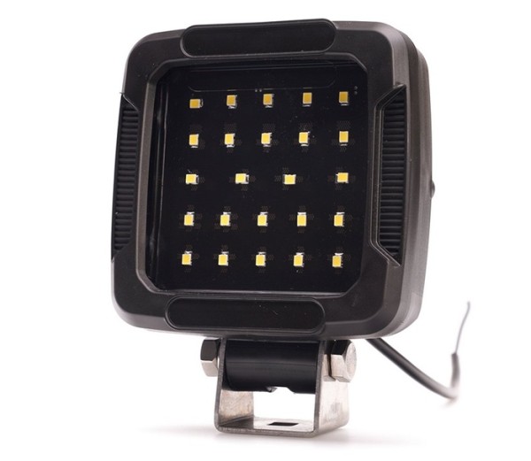 LED Arbeitsscheinwerfer mit Schwarze Halterung 2100 Lm